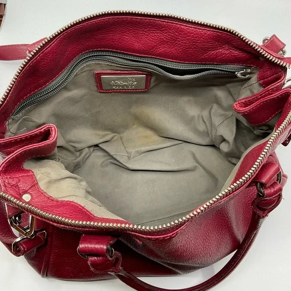 Vintage Roots Leather Convertible Crossbody Satchel Bag - Picture 8 of 11